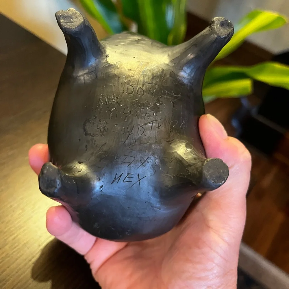 Vintage Handmade Blackware Pottery Piggy Bank Signed Oaxaca Mexico - Picture 8 of 9